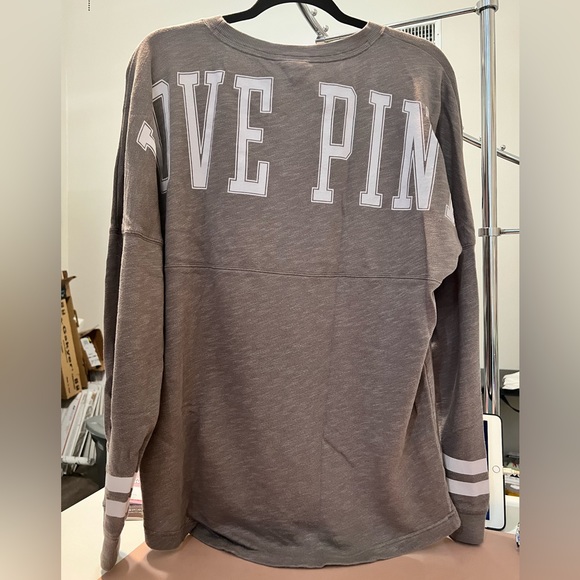 PINK Victoria's Secret Long Sleeve Sweater Size- M Color- Grey - Picture 3 of 6